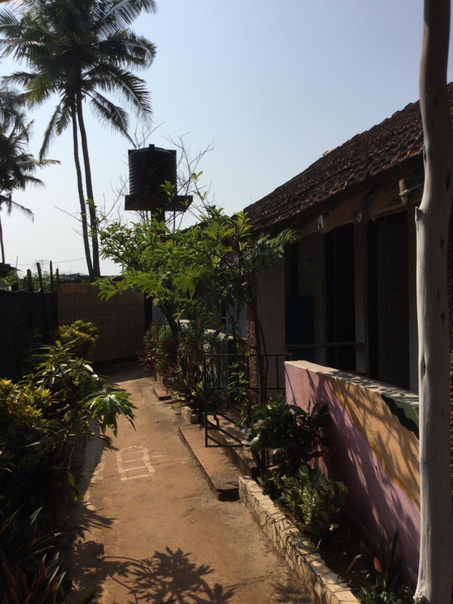 Hippies coworking hostel Anjuna Exterior foto